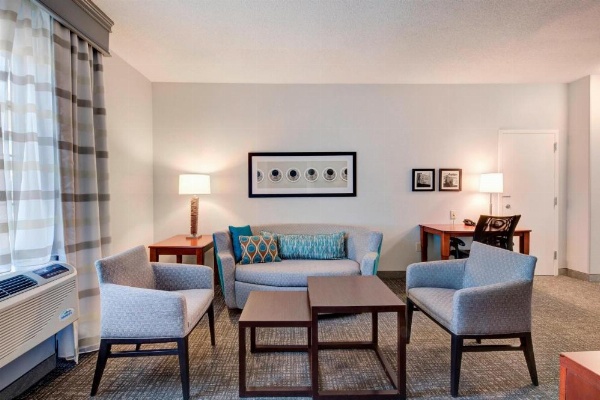 Courtyard by Marriott Raleigh Crabtree Valley image 18
