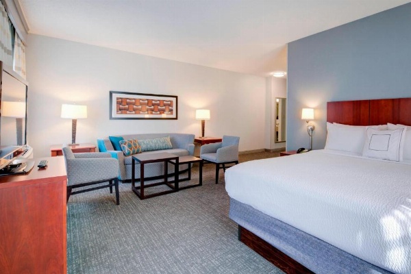 Courtyard by Marriott Raleigh Crabtree Valley image 22