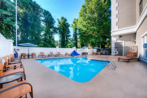 Courtyard by Marriott Raleigh Crabtree Valley image 30