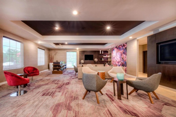 Courtyard by Marriott Raleigh Crabtree Valley image 4