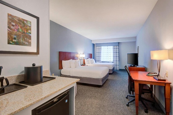 Courtyard by Marriott Raleigh Crabtree Valley image 7
